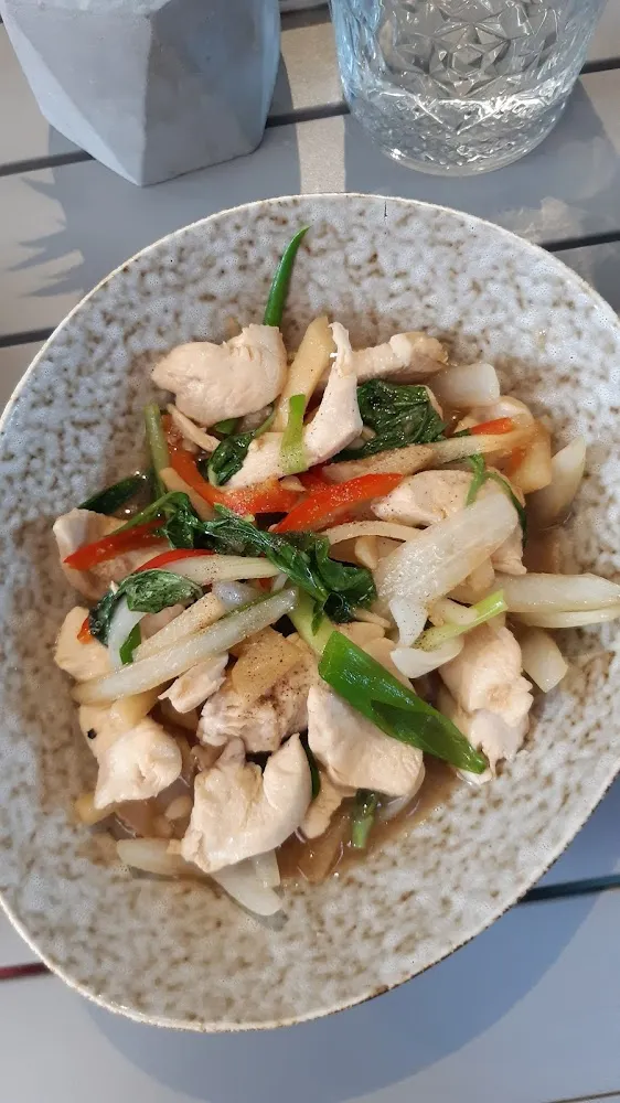 Poulet Au Basilic Thaï